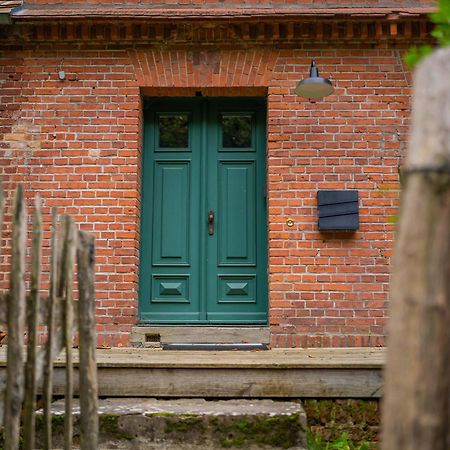 Wald- Und Seeidyll Im Historischen Forsthaus Neuruppin Buitenkant foto