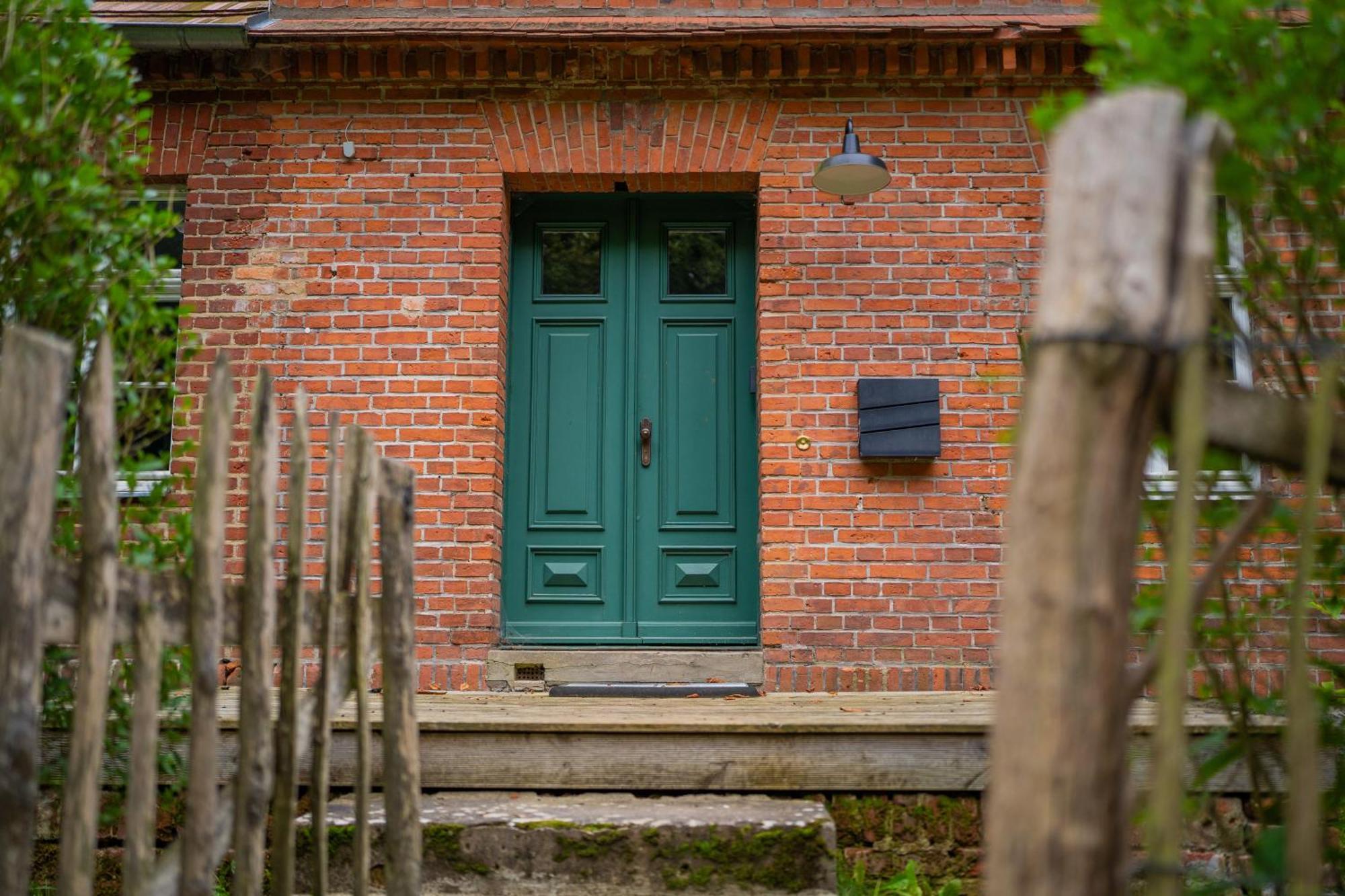 Wald- Und Seeidyll Im Historischen Forsthaus Neuruppin Buitenkant foto