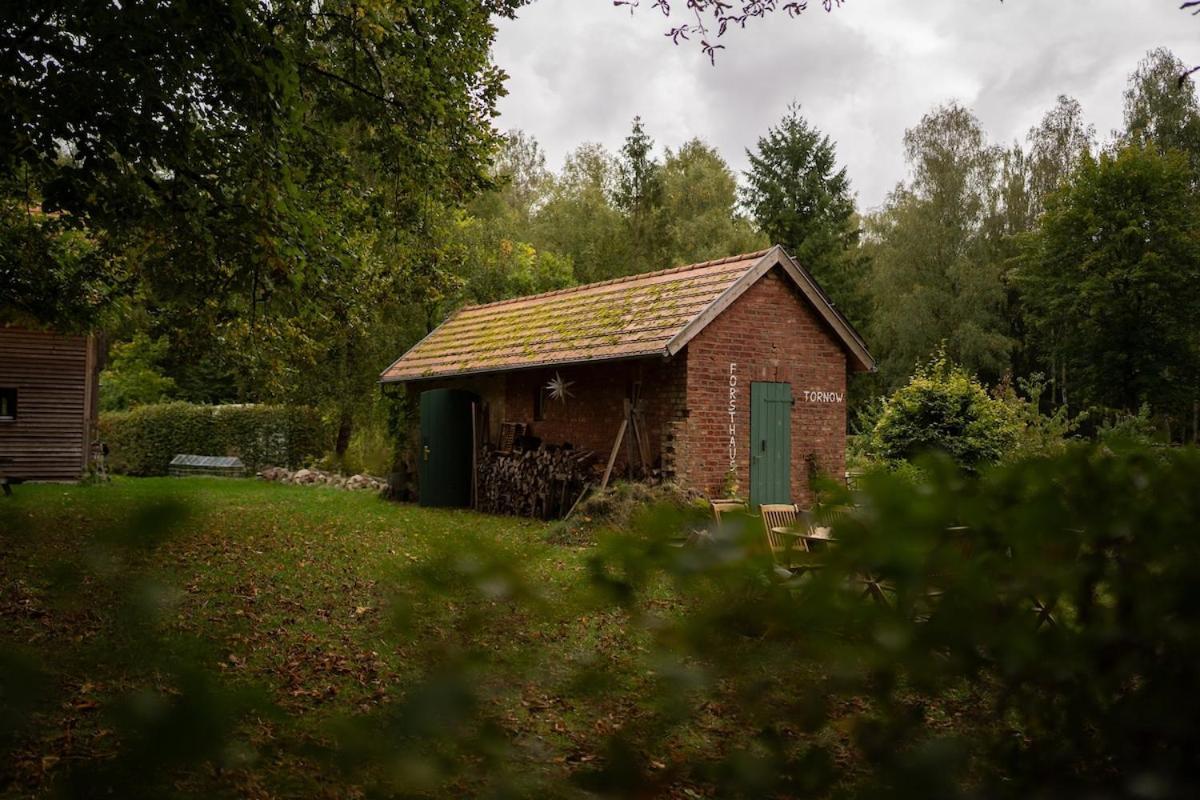 Wald- Und Seeidyll Im Historischen Forsthaus Neuruppin Buitenkant foto